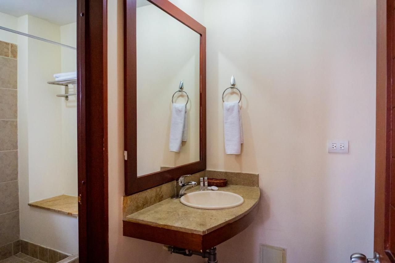 Hotel Penon Suites Girardot Luaran gambar