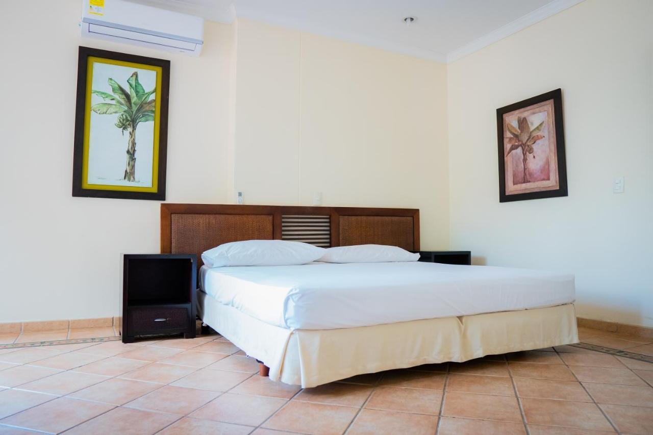 Hotel Penon Suites Girardot Luaran gambar
