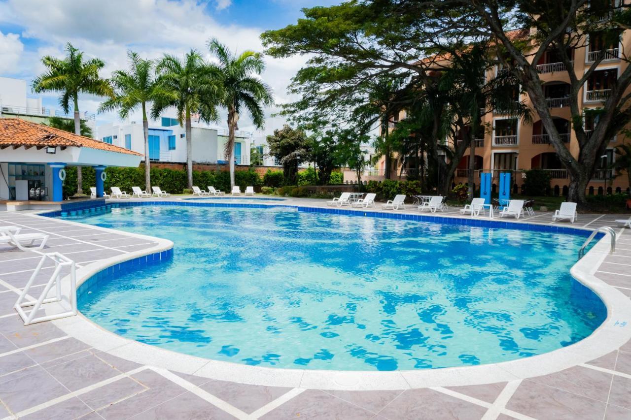 Hotel Penon Suites Girardot Luaran gambar