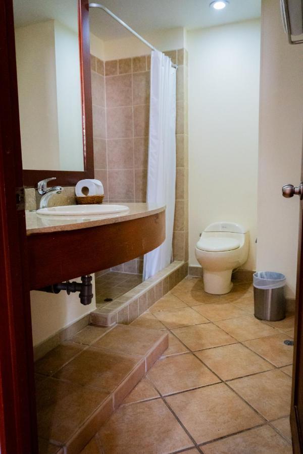 Hotel Penon Suites Girardot Luaran gambar