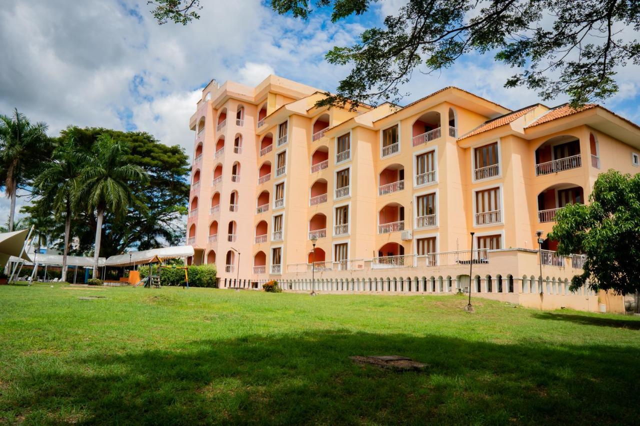 Hotel Penon Suites Girardot Luaran gambar