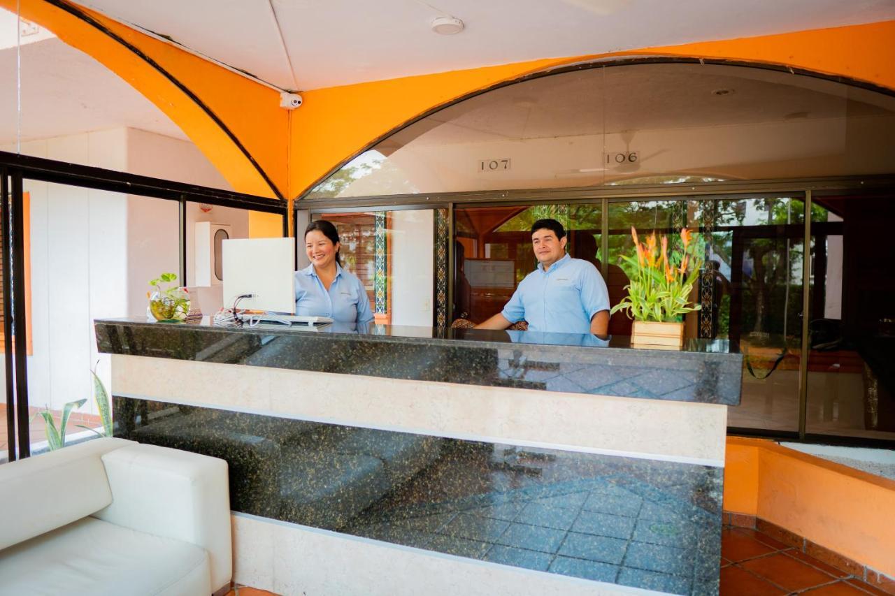 Hotel Penon Suites Girardot Luaran gambar
