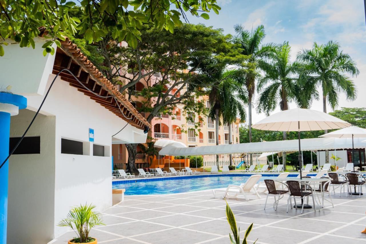 Hotel Penon Suites Girardot Luaran gambar