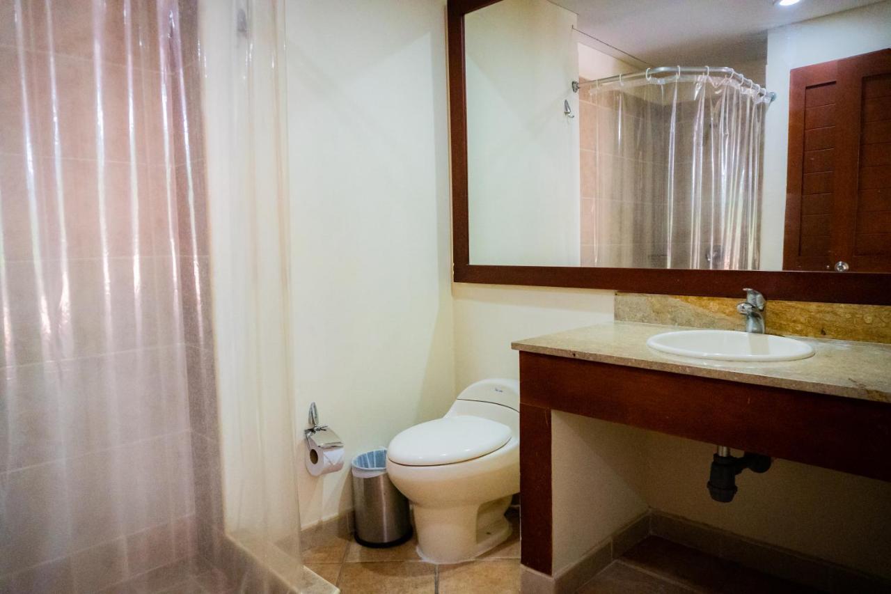 Hotel Penon Suites Girardot Luaran gambar