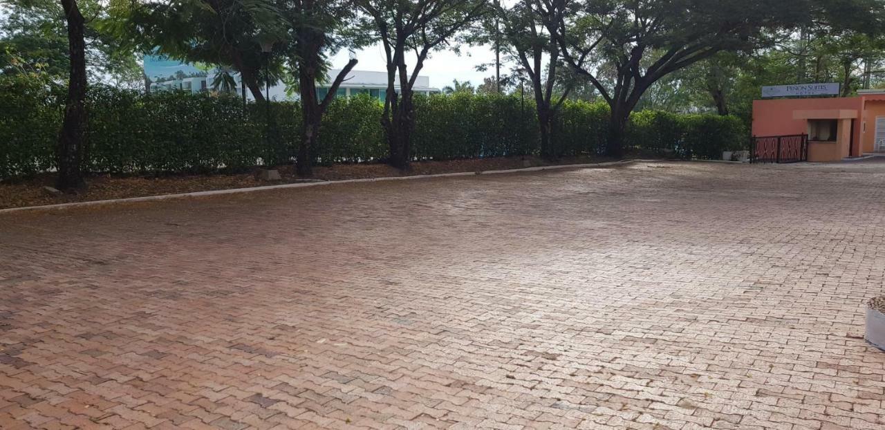 Hotel Penon Suites Girardot Luaran gambar