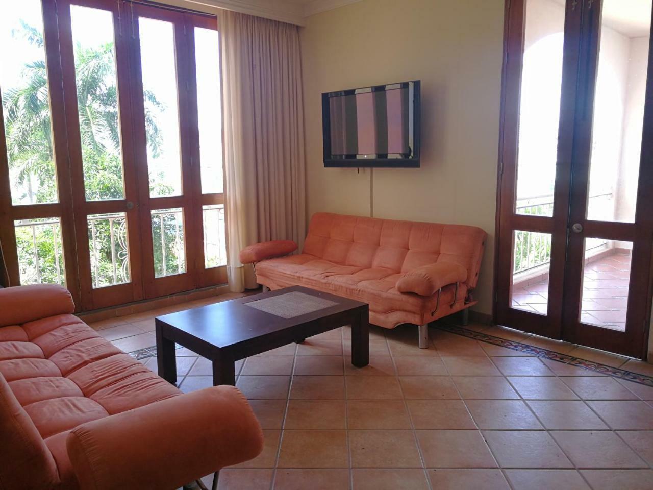 Hotel Penon Suites Girardot Luaran gambar